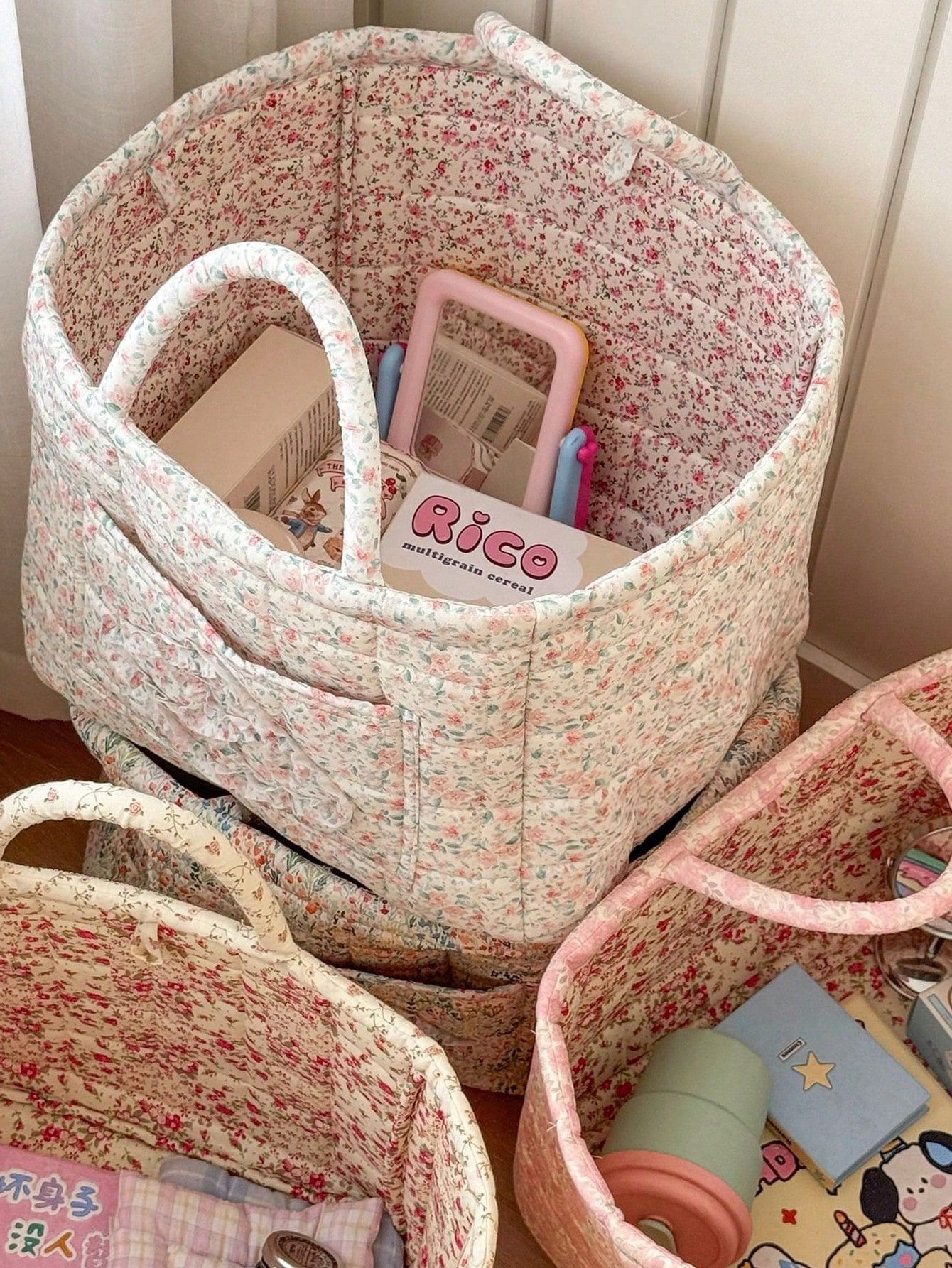 1Pc Floral Print Quilted Storage Basket Laundry Basket Large Capacity Portable view 5