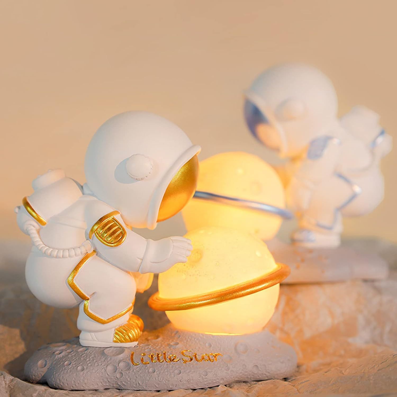 Cartoon Resin Astronaut LED Table Lamp Spaceman Moon Lamp Night Light Modern — image 1