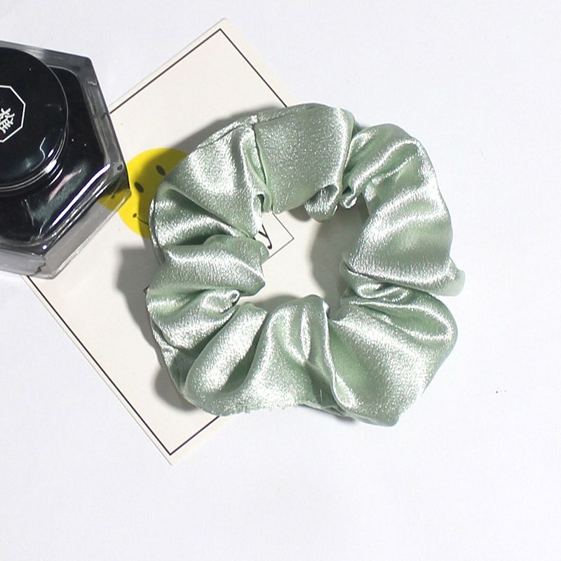 Hair Scrunchies for Frizz&Breakage Prevention view 3