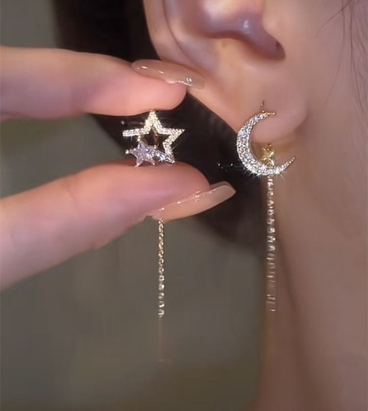 925 Sterling Silver Shiny Diamond Earrings