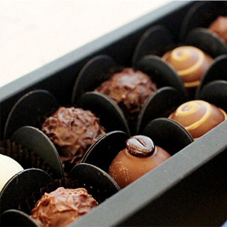 100pcs Chocolate Tray Truffle Wrappers Muffin Cups Liners Chocolate Wrapping view 5