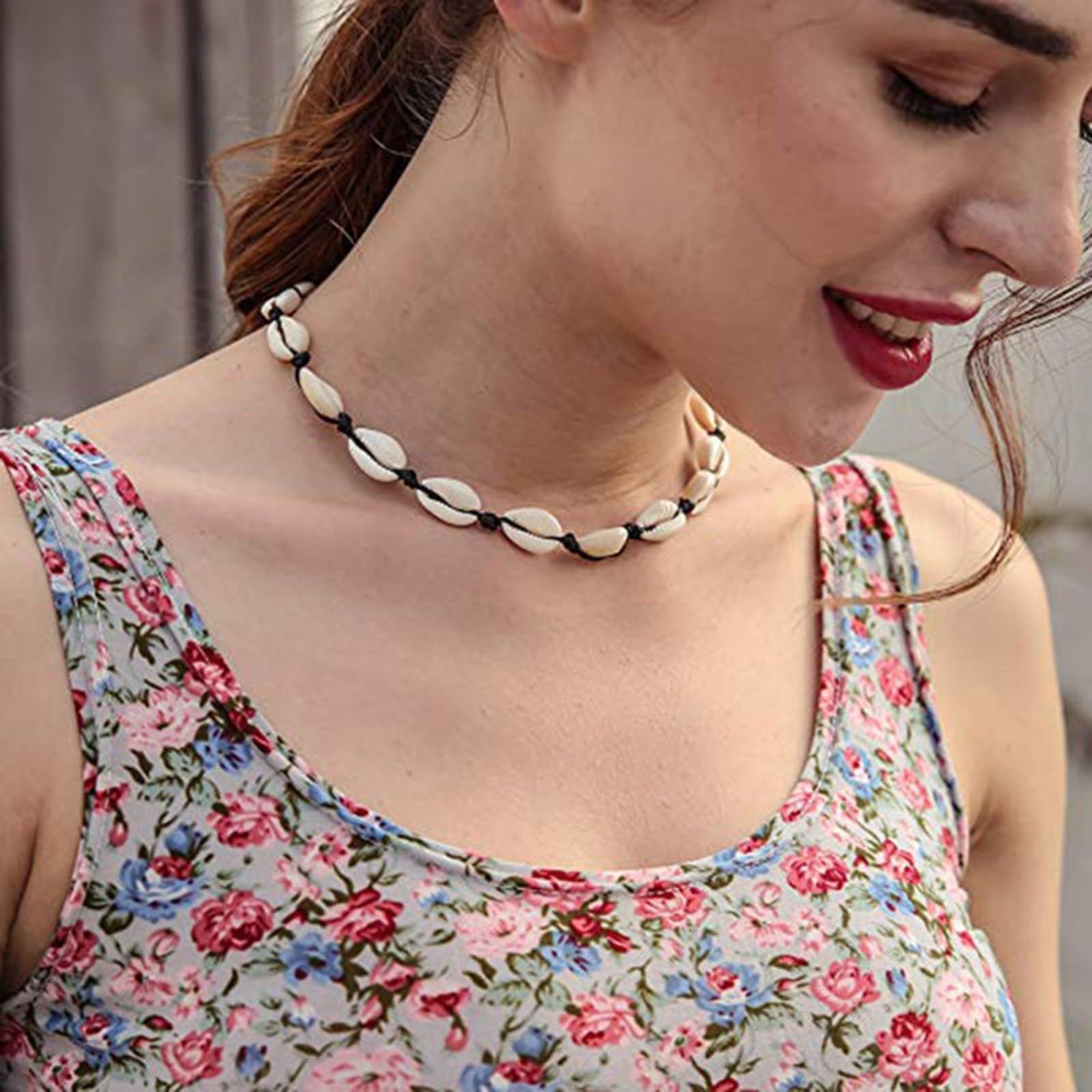2Pcs Natural Shell Choker Necklace Bracelet Set for Women view 4