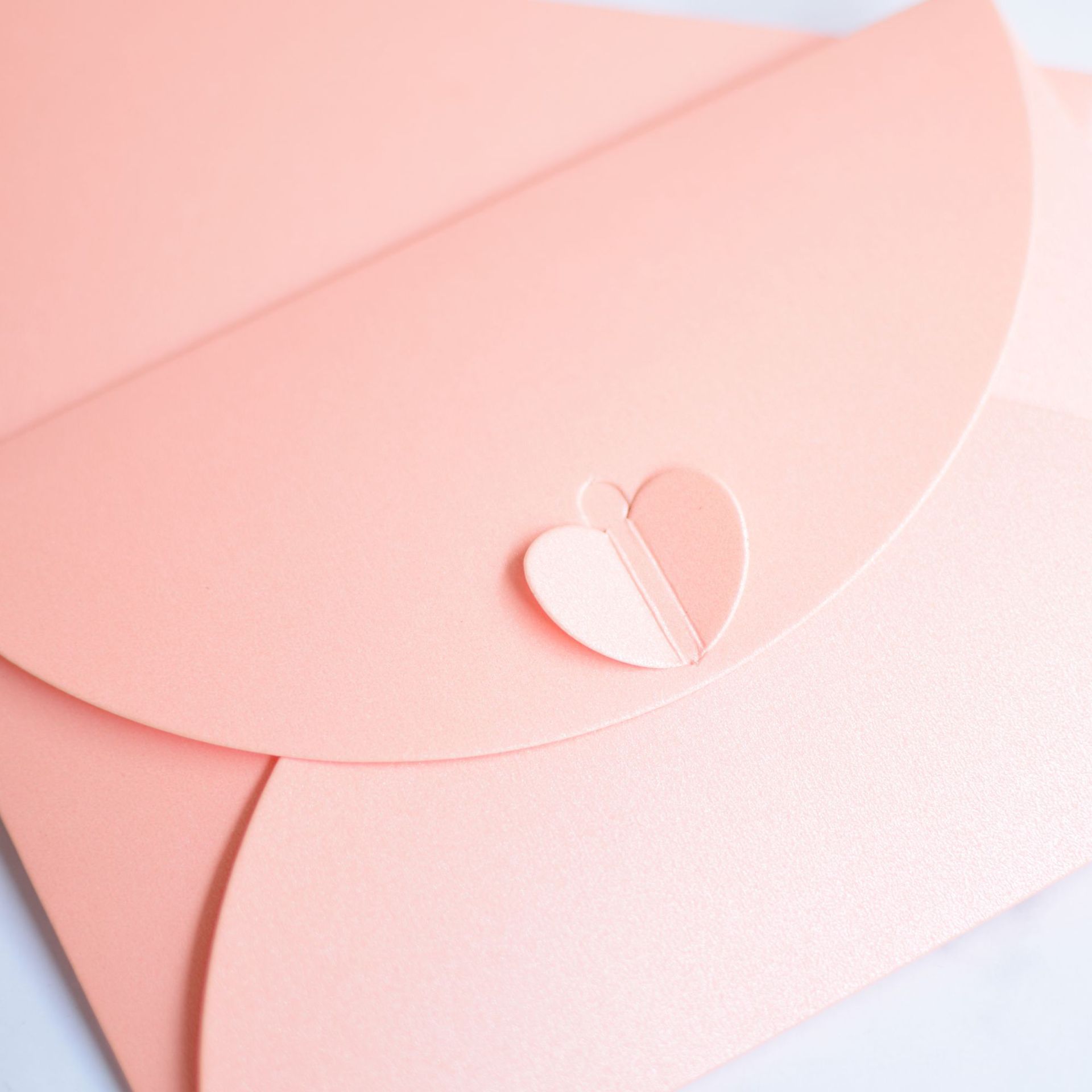 Gift Card Envelopes, 50 Pack Heart Shaped Clasp Photo Gift Card Holders Mini view 4