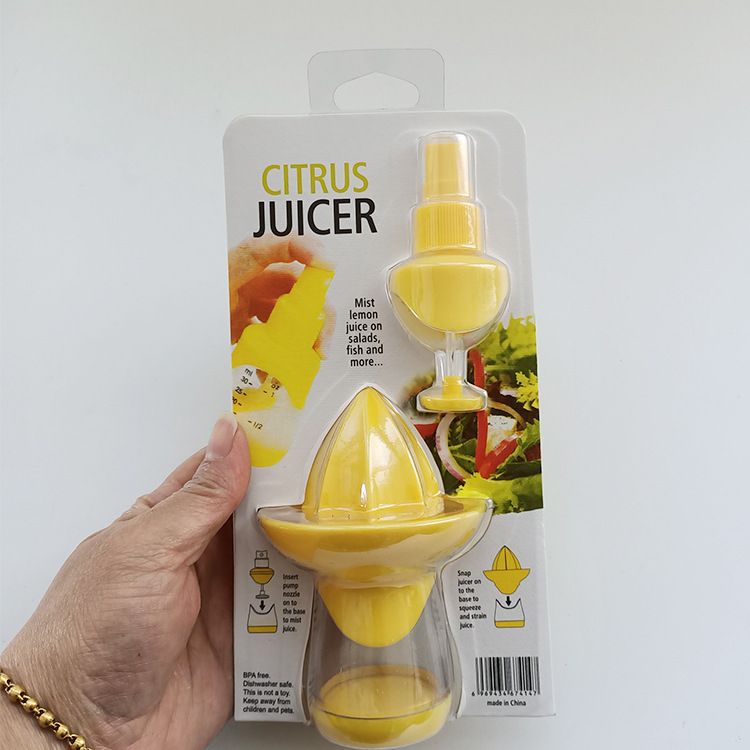 Citrus Squeeze Juicer & Mist Sprayer Lemon and Lime Juicer and Reamer — image 1