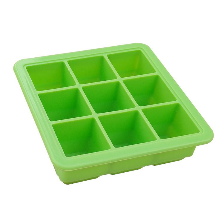 Silicone Ice Cube Tray with Lid — image 1