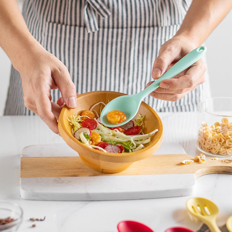 Colorful Long Handle Silicone Ladle Soup Spoon Colander Ramen Noodles view 4