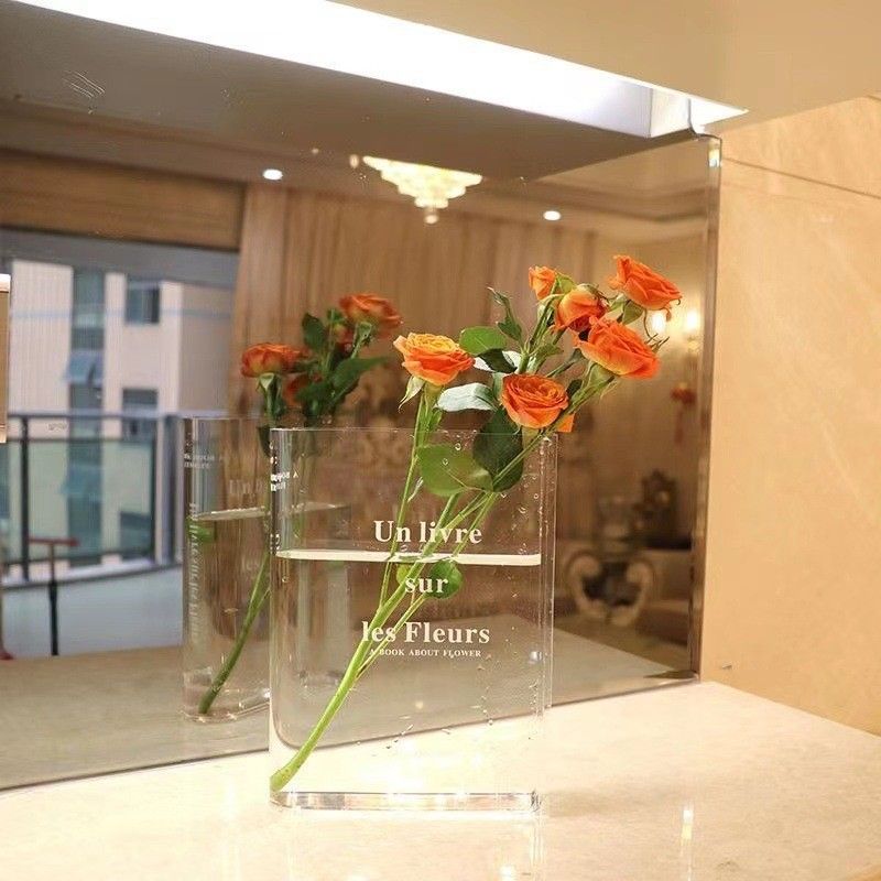 Clear Book Vase, Flower Vase for 2023 New Artistic & Modern Cultural Flavor — image 1