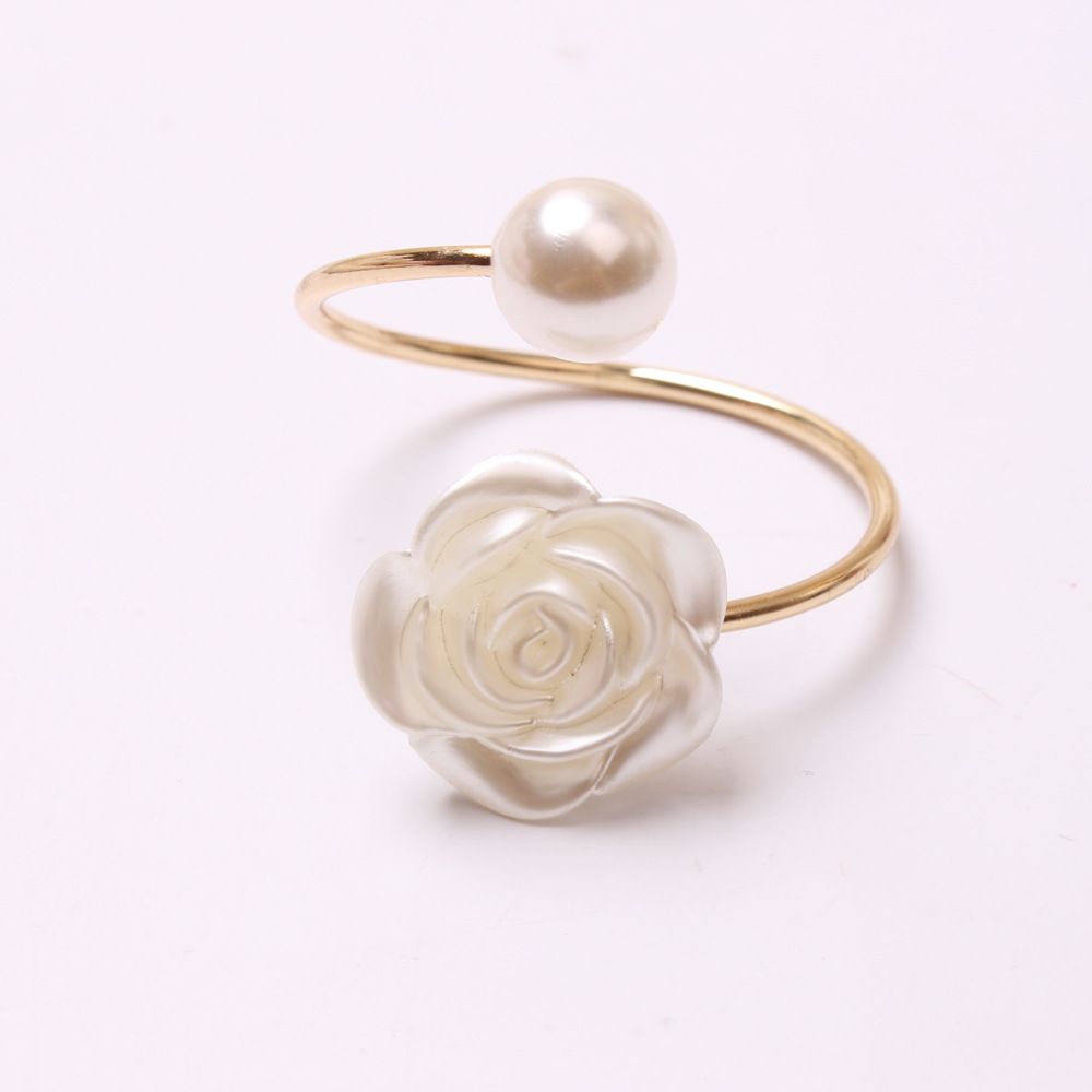 12Pcs Napkin Rings Pearl Napkin Holder Rose Napkin Buckles for Wedding Banquet view 4