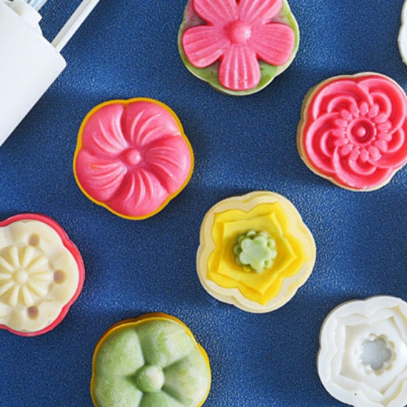 Pink Chinese flower moon cake press mold view 4