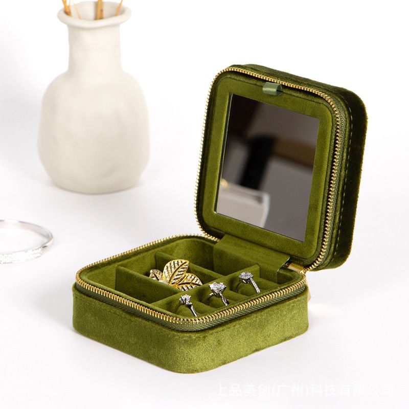 Jewelry storage box, exquisite jewelry box, small green ring, earrings view 4