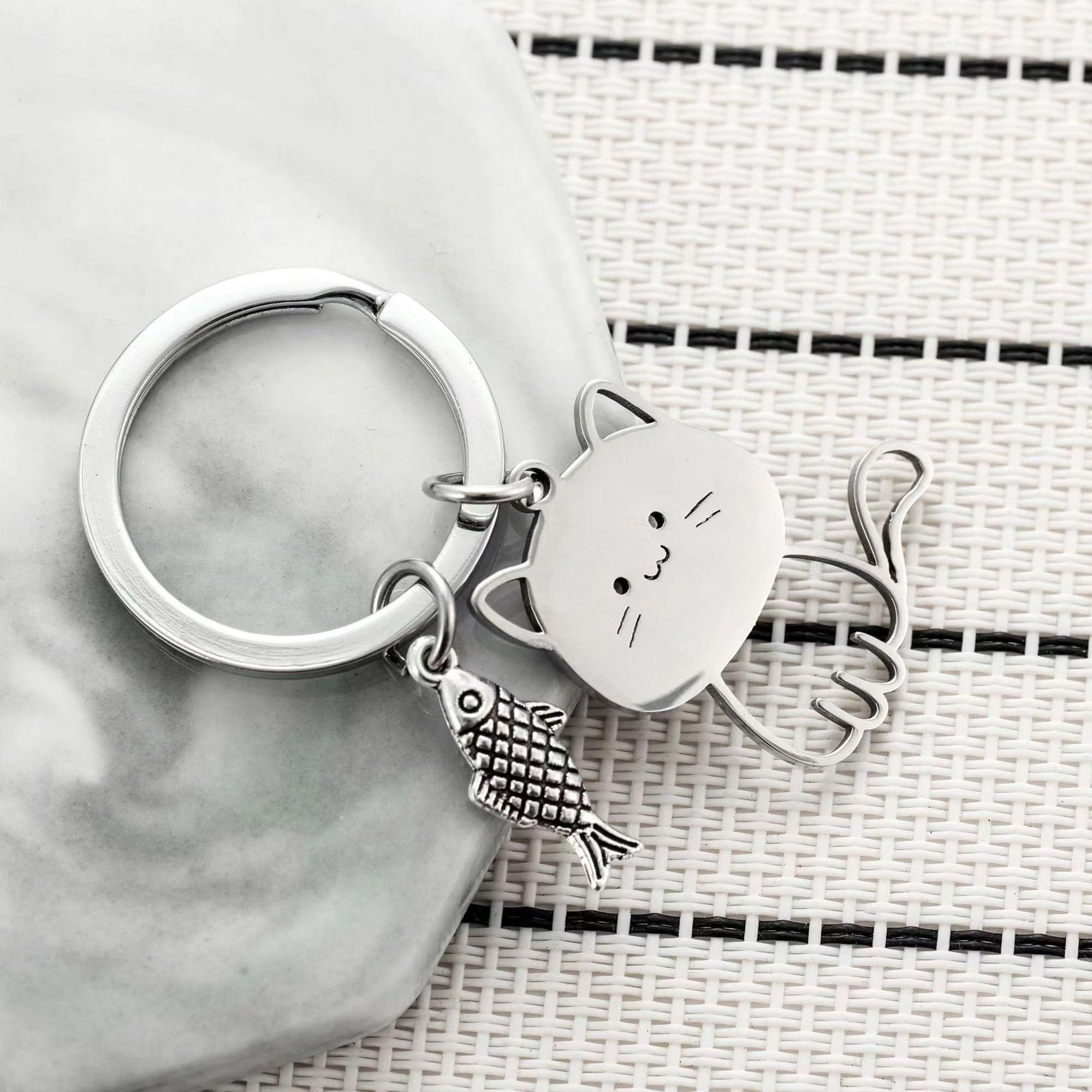 Cute Puppy cat Keychain, Kawaii keychains, Car Key Ring Holder,Christmas view 4