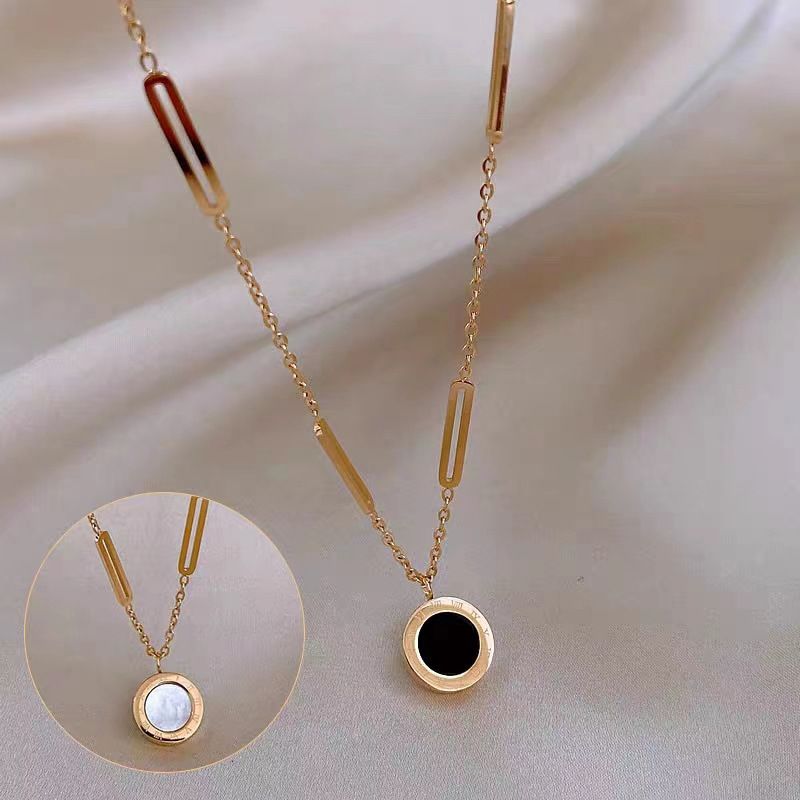 Gold Cuban Link Necklace for Women with Trendy Necklaces Gold Link Chain view 4