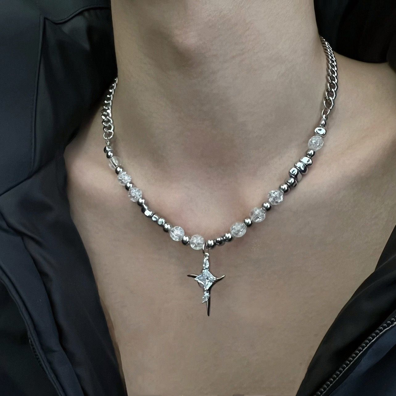 Punk Star Barbed Pendant Necklaces view 3