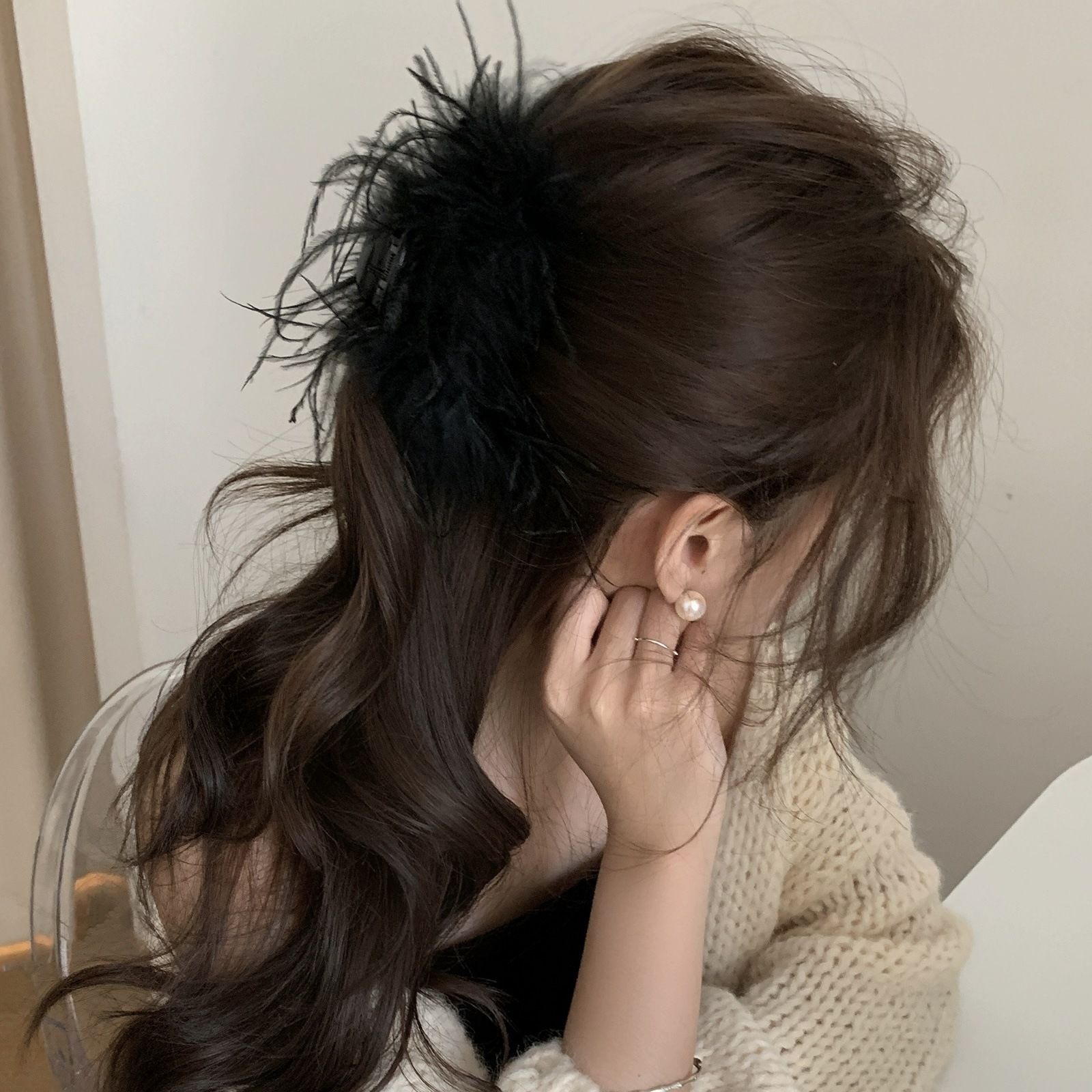 Black Feather Hair Clip Ostrich Fluffy Fur Hair Claw Ponytail Shark Clip for view 4