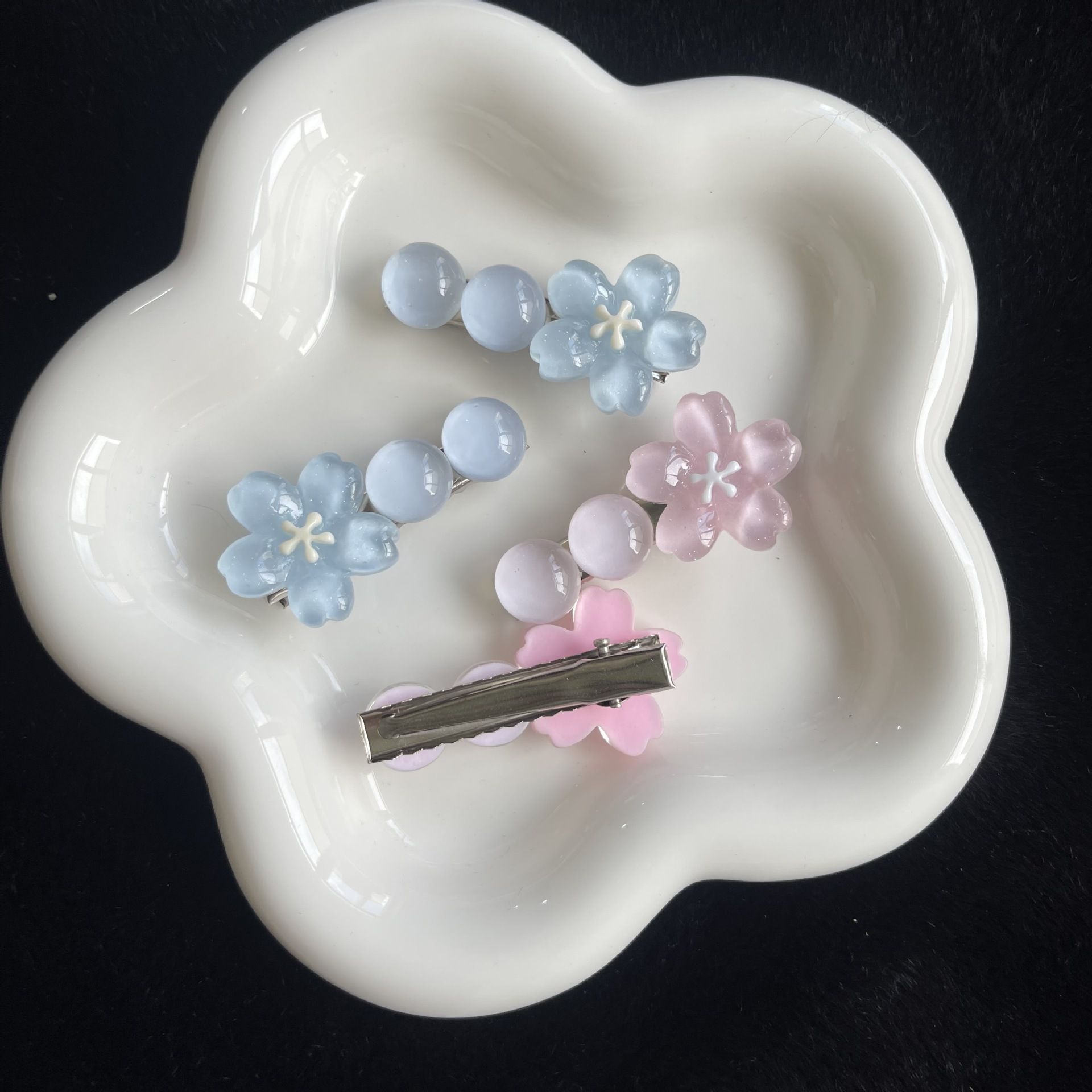 4PCS Flower Decoration Charms