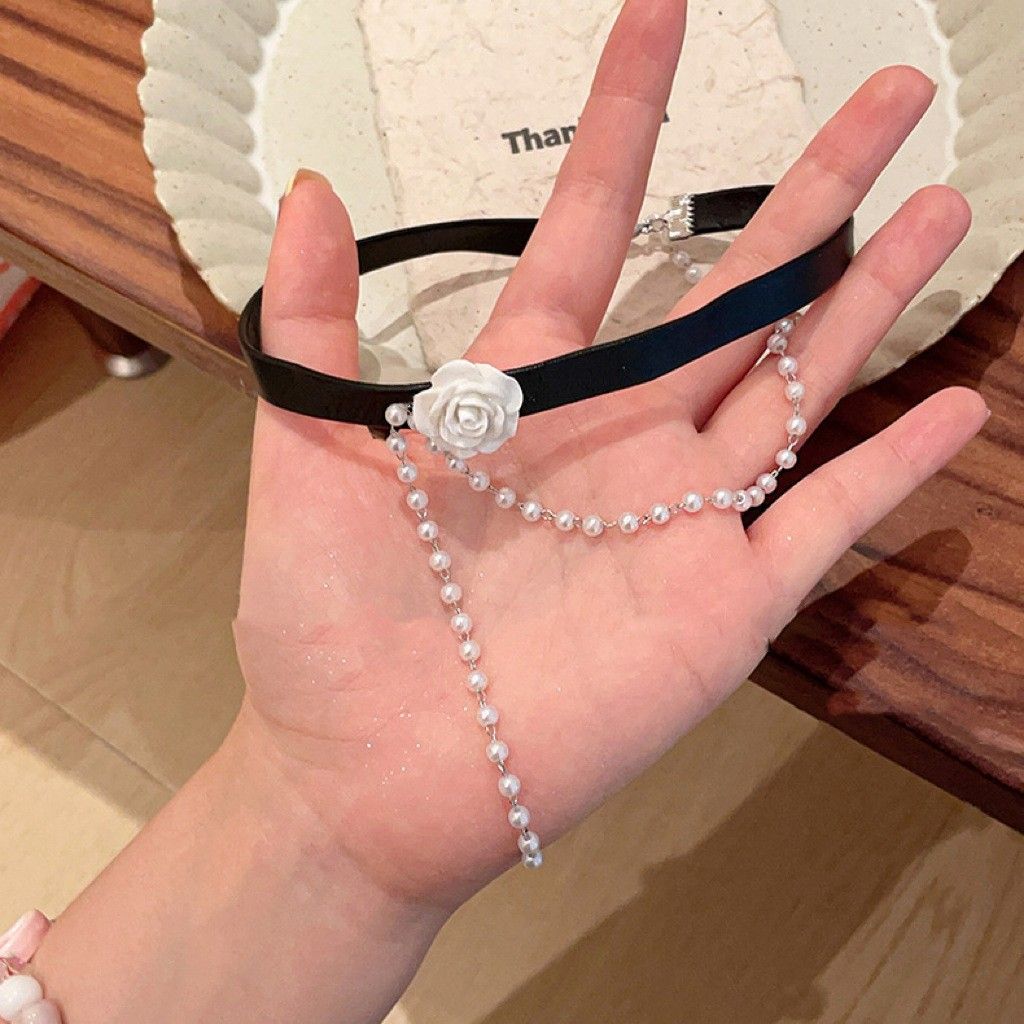 Pearl Choker Necklace with Handmade Flower Vintage Floral Rose Collar Bridal view 3