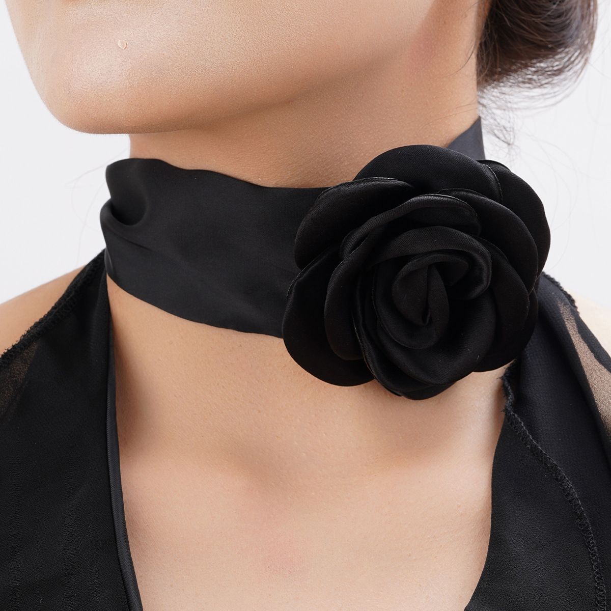 2PCS Velvet Choker Necklace 3D Rose Flower Necklace Satin Floral Collar view 3