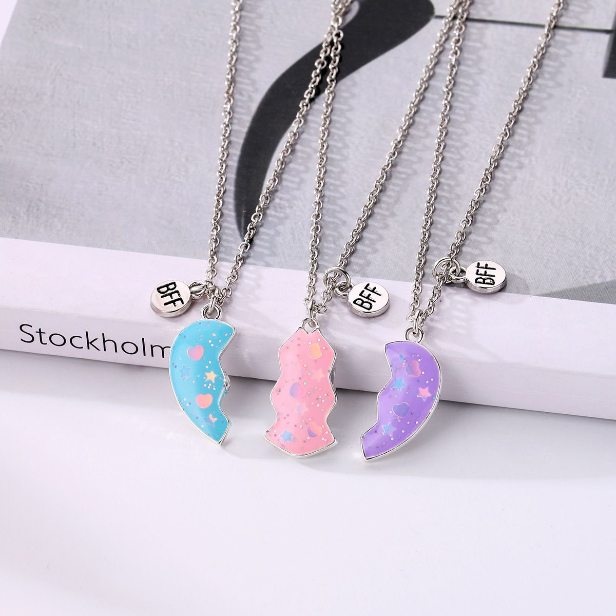 Friendship Necklace Best Friend Necklace for 3 Girls Magnetic Matching Heart view 2