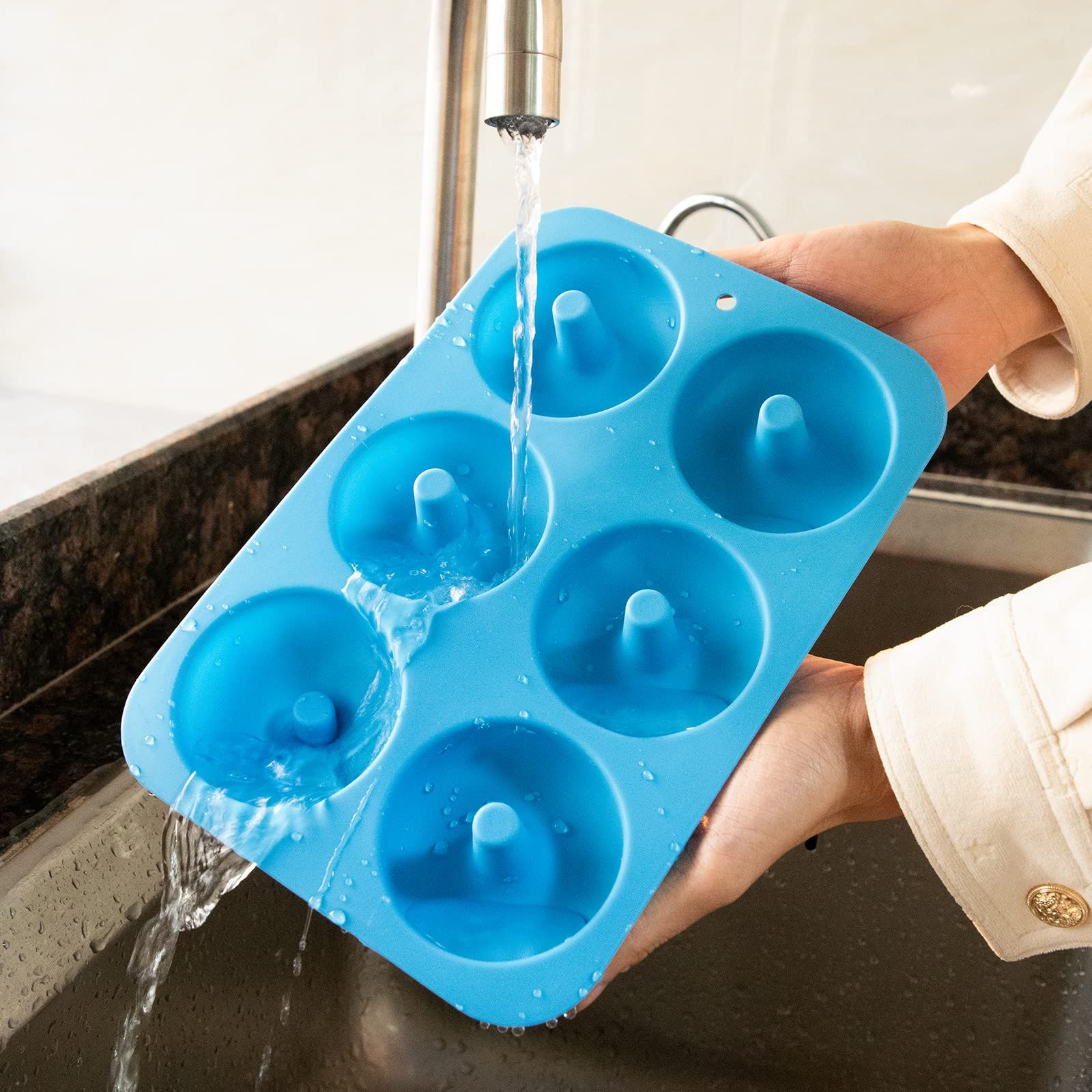 Silicone Donut Mold for 6 Doughnuts view 4