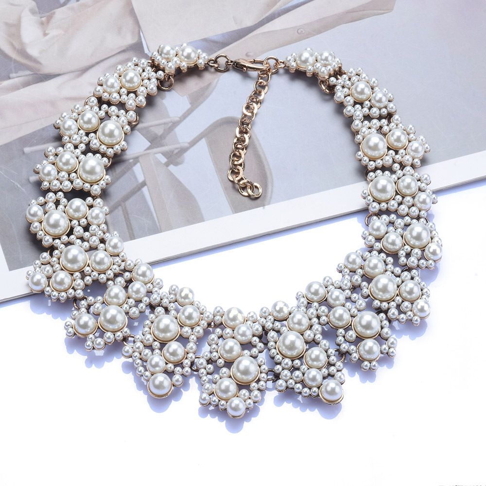 Two colors Crystal rhinestone/pearl necklace view 2