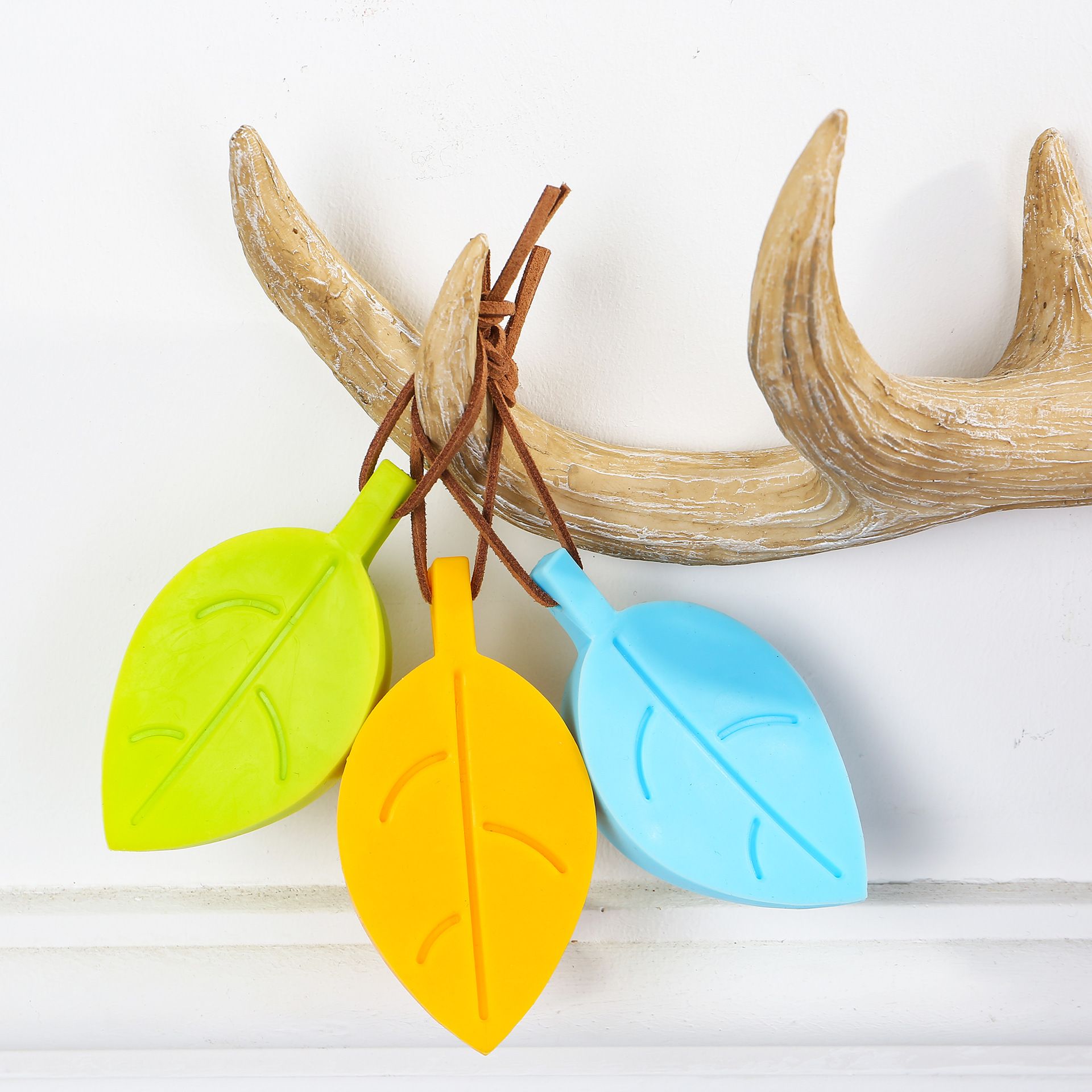 4pcs Colorful Silicone Leaves Door Stopper view 2