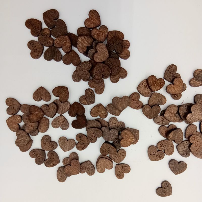 100pcs Wooden Love Confetti Decoration - Rustic Heart view 4