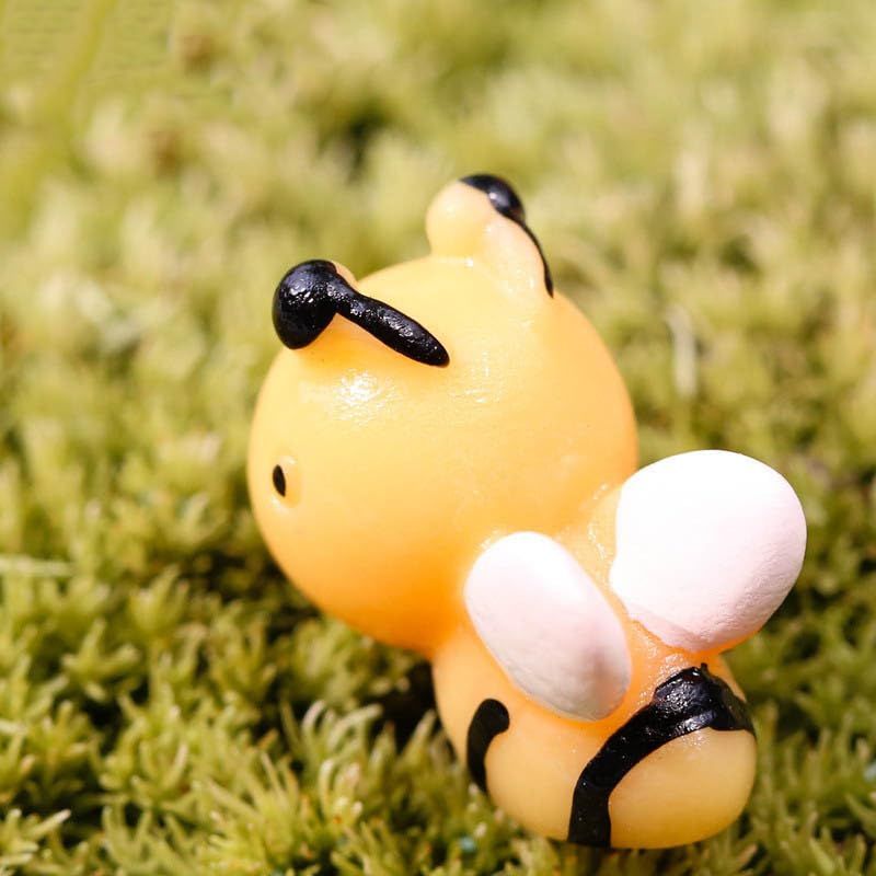 Micro Landscape Bee Mini Resin Bee Figurines Miniature Bees for DIY Fairy view 4