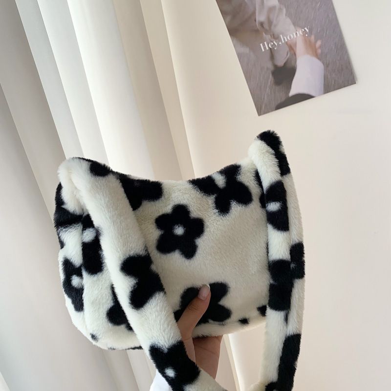 Plush Underarm Bag, Ladies Fluffy Shoulder Bag, Women Furry Purse Fluffy Tote view 5