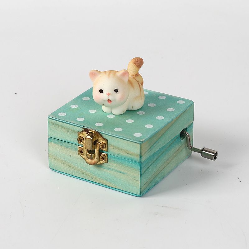 Gift Wrapped Mini Wooden Hand Crank Music Box with Lovely Cat (Tune: Castle in view 5