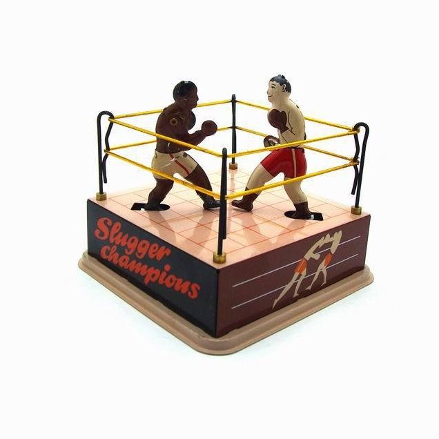 Boxing and wrestling clock collection gift view 3