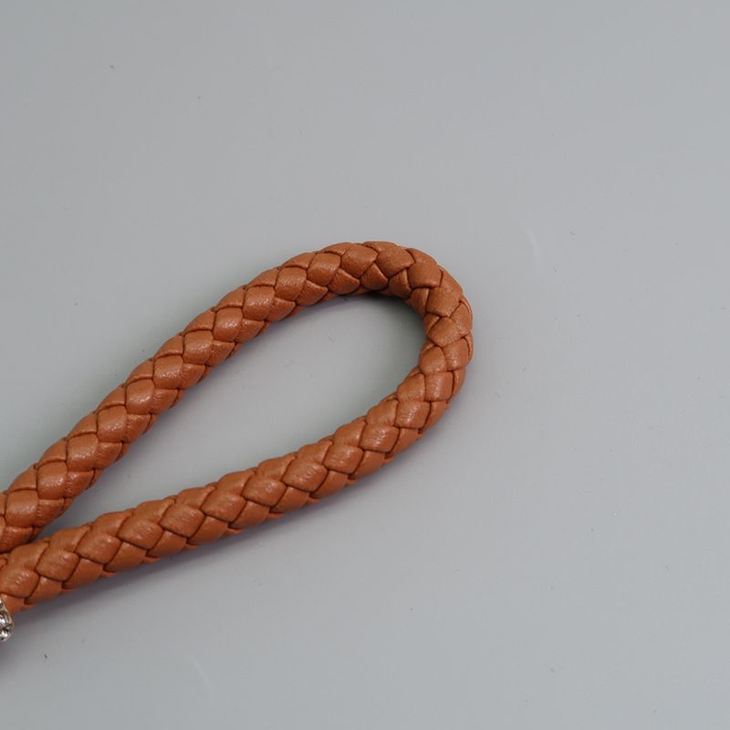 it features nice elasticity view 5