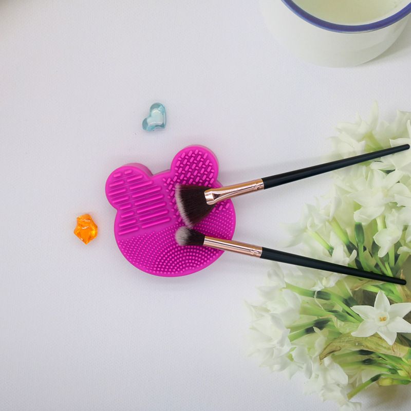 Silicone Makeup Brush Holder&Cleaner Sponge view 4