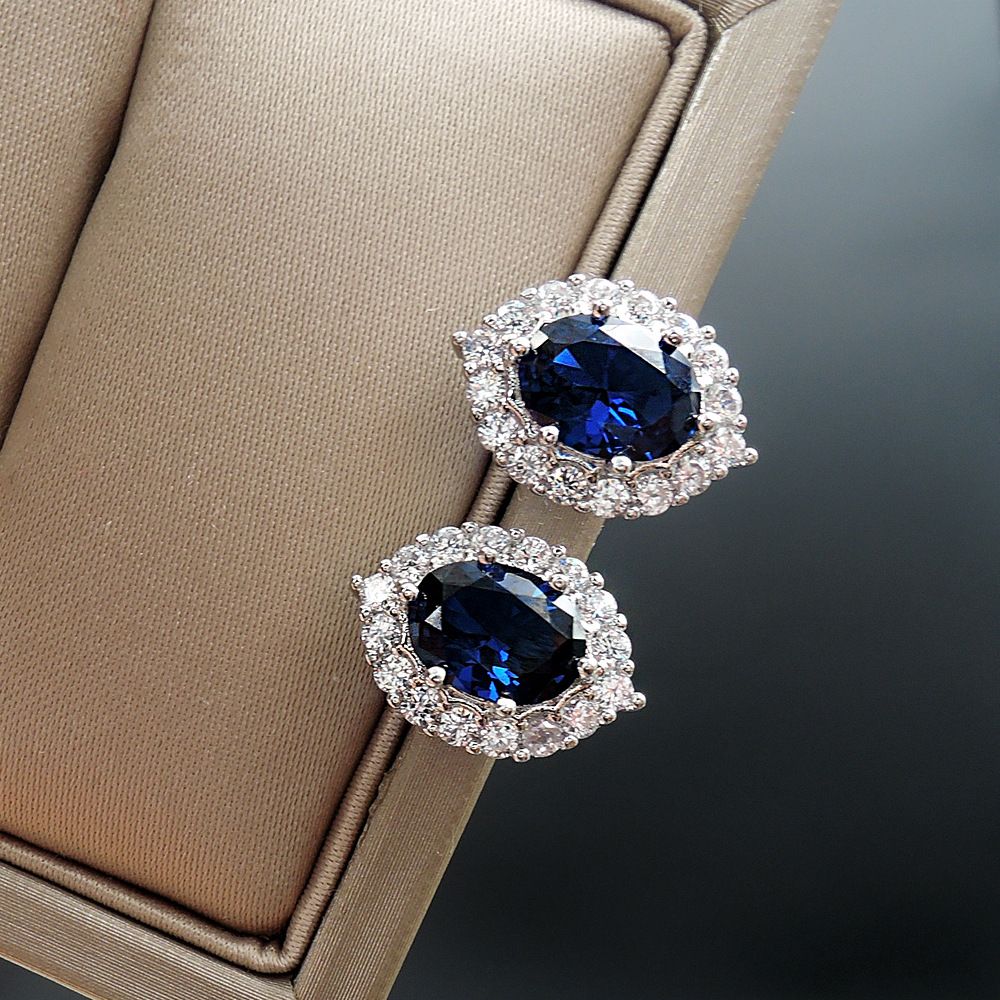 Blue Diamond Jewelry Set with Pendant Necklace view 4
