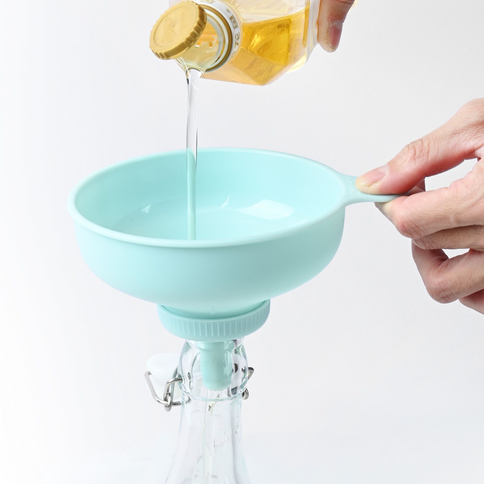 Wide Mouth Kitchen Funnel With Detachable Spouts And Strainers Plastic Cooking view 3