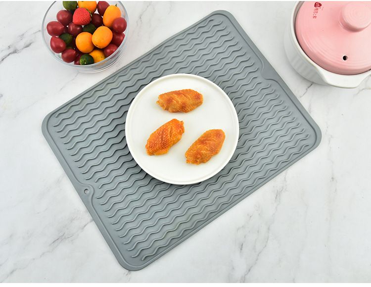 Kitchen insulated placemat Rubber drain mat Wave trough drain mat waterproof view 4