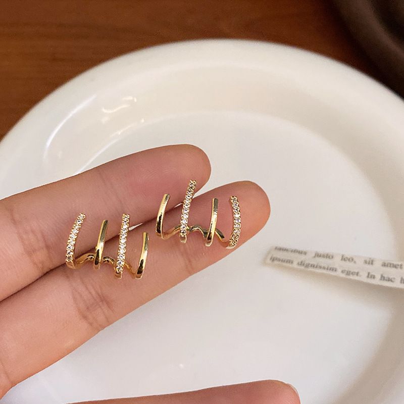 Gold Plated Claw Cubic Cuff Earrings Stud Sparkling Earring Cuff Zircon Needle view 3