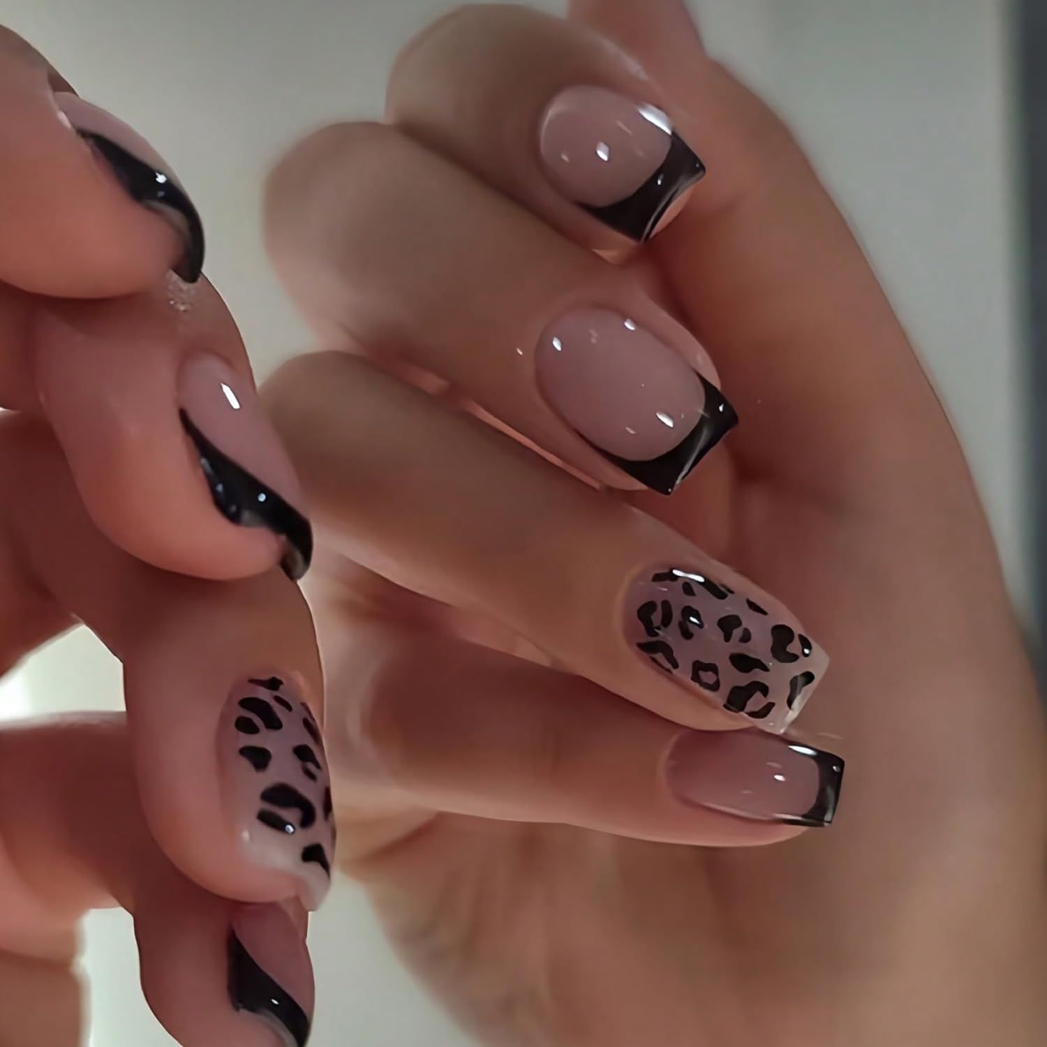 24pcsPress-on Nails for Every Occasion – Easy — image 1