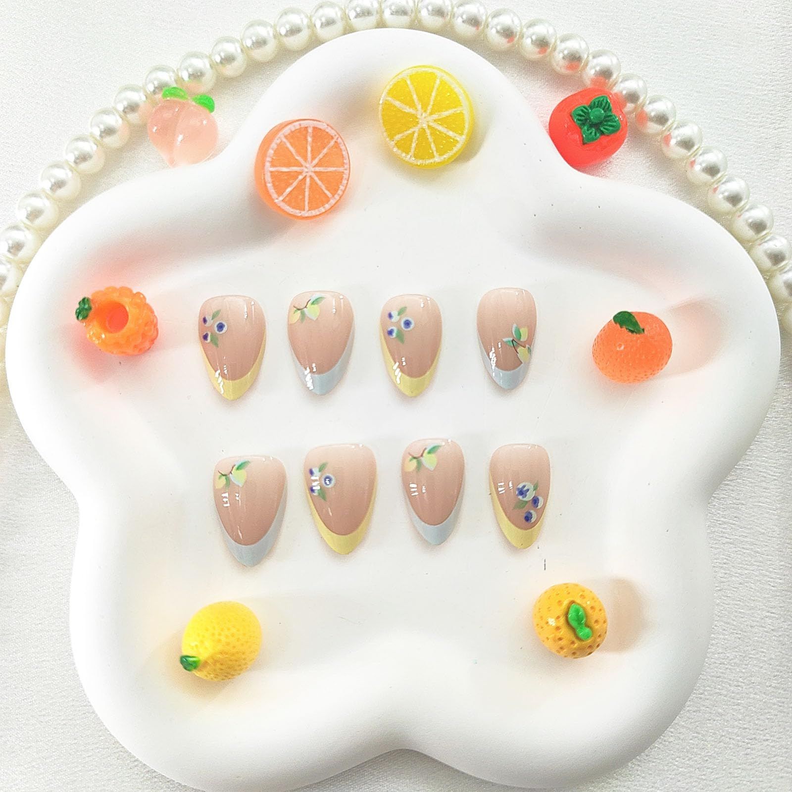 24pcsCute Press-on Nails for Daily Wear view 3