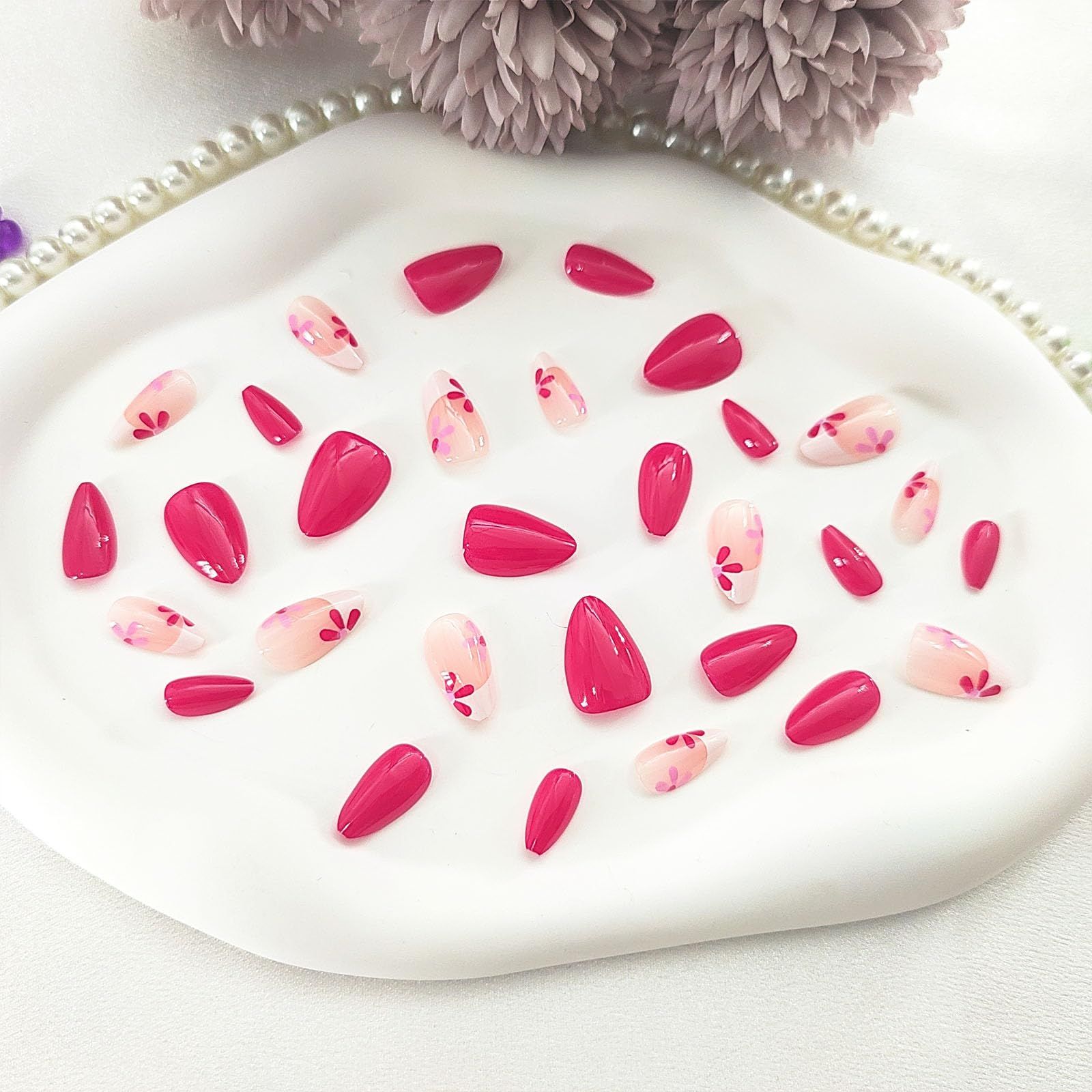 24pcsPress-on Nails for Daily Wear, Parties, and Quick Manicure Looks (cherry red) view 4