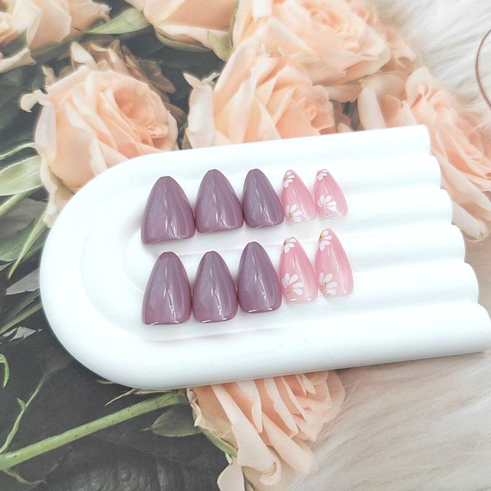 24pcsGlossy Press-On Nails for Everyday Wear view 3