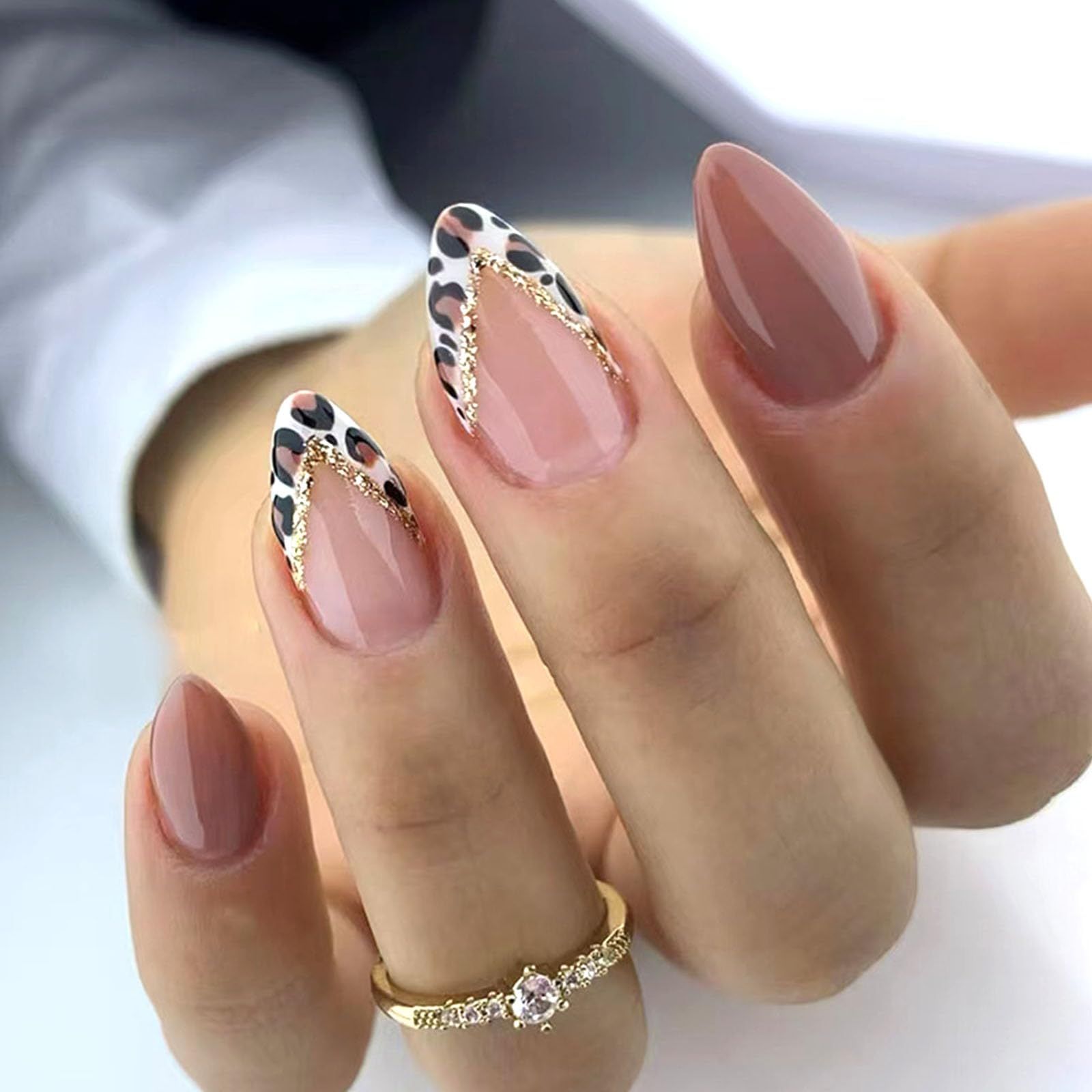 24pcsGlossy Almond Fake Nails for Everyday Wear