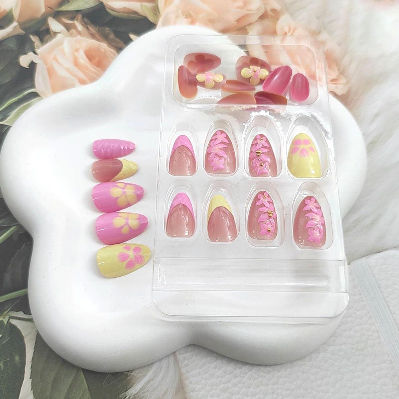 24pcsGlossy Press-On Nails with 3D Charms for Daily Wear view 2