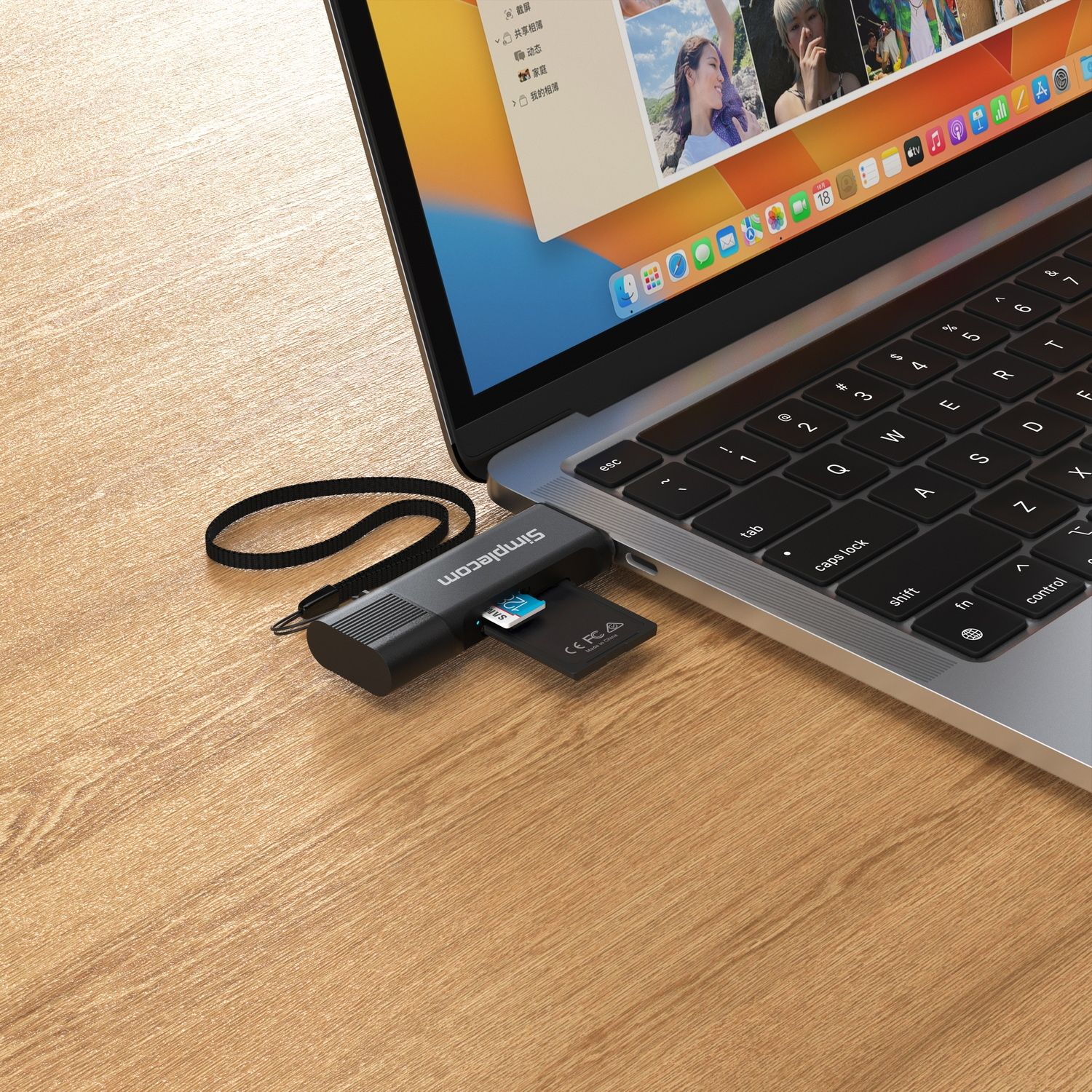 Simplecom CR402B SuperSpeed USB-C and USB-A Dual Slot Card Reader for SD view 4