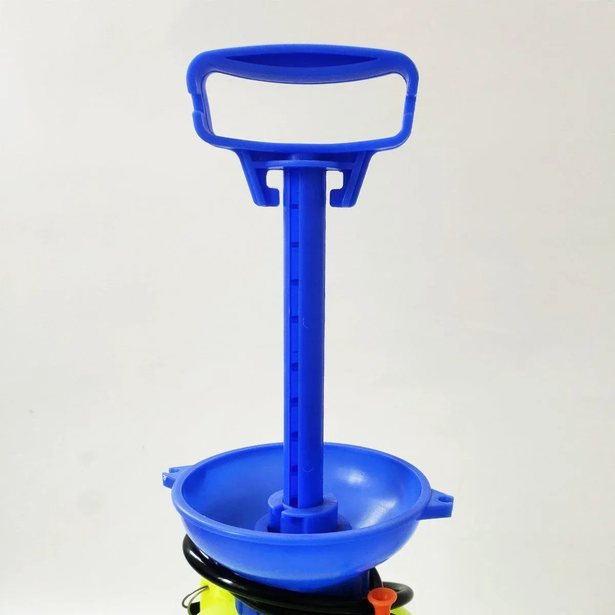 Garden Sprayer Single Shoulder Spray Bottle For Agricultural Use Garden Tool view 9