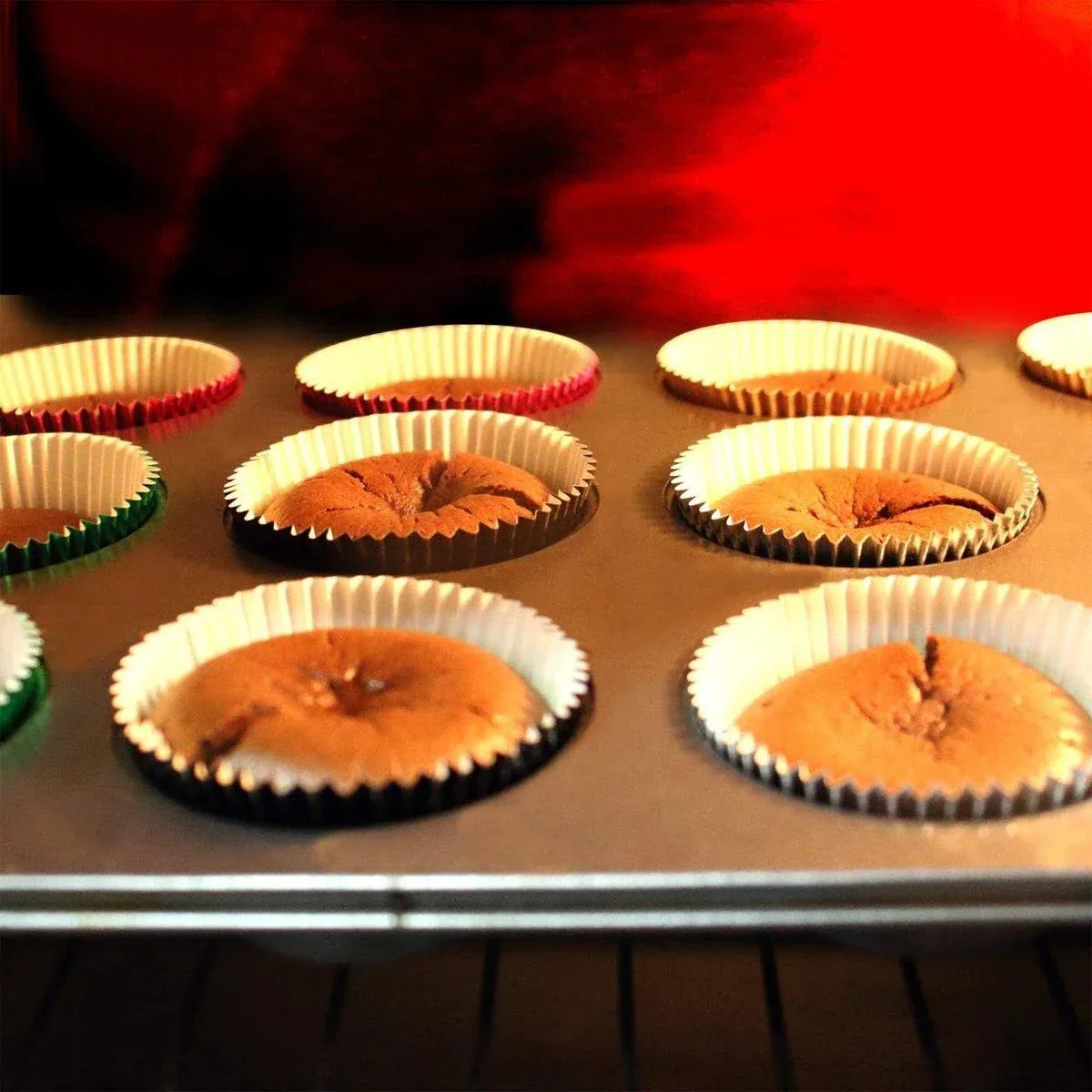 200 Pcs Colored Baking Paper Cupcake Trays Muffin Liners for Party Baking - Pink view 8