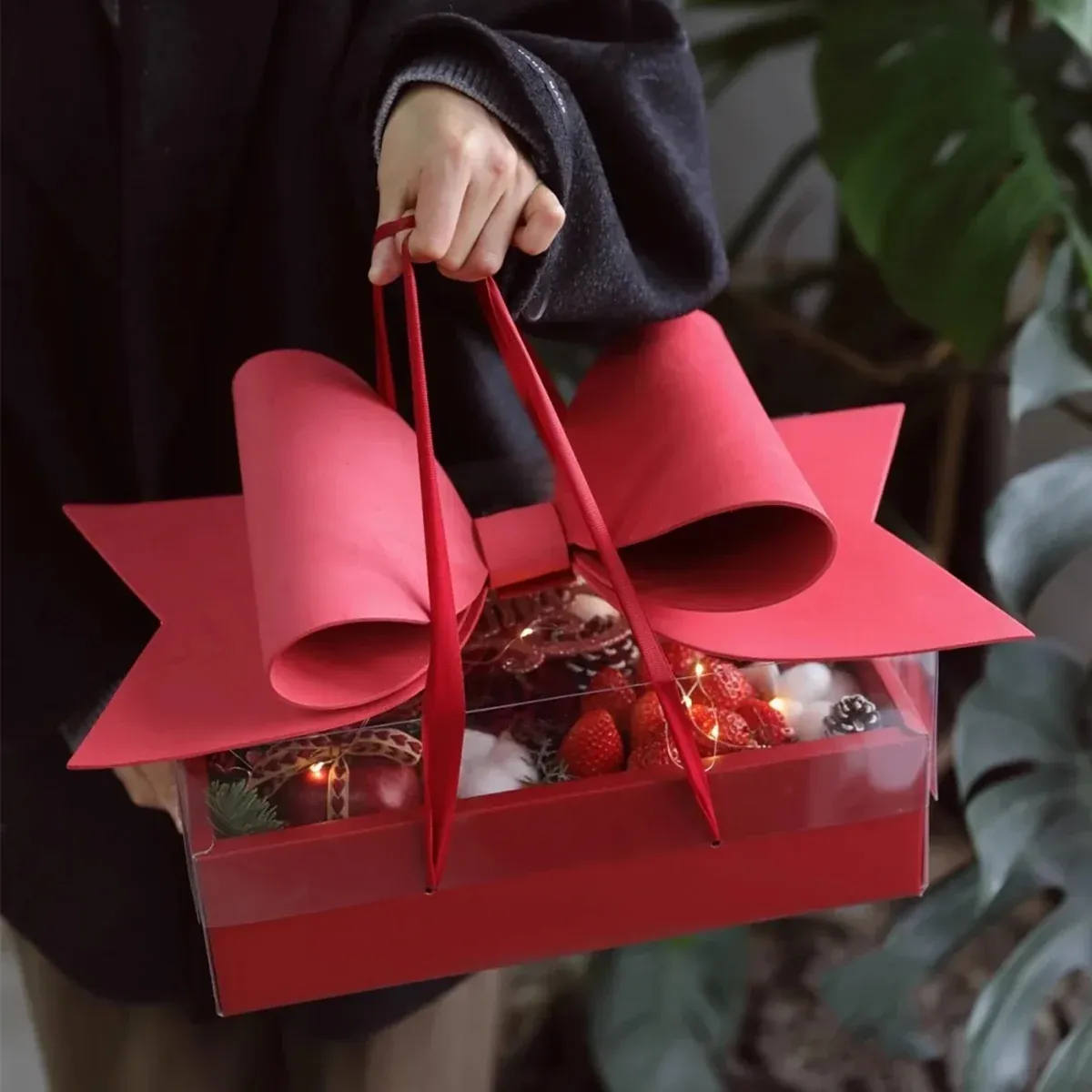 Clear Handheld Flower Gift Box Bow Fruit Flower Packaging Display Box Floral view 7