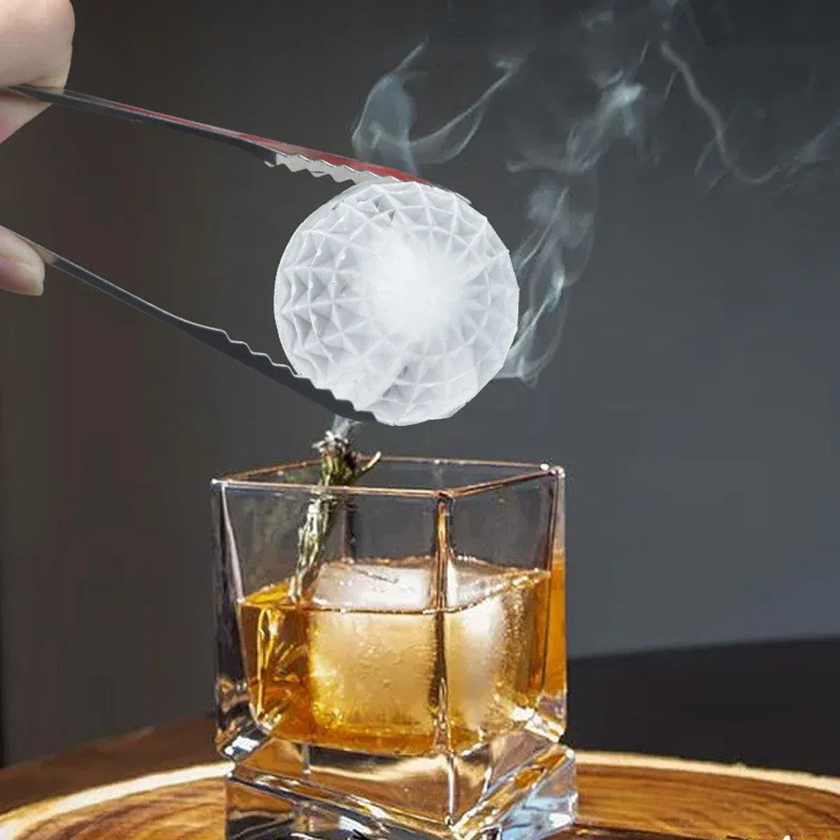 2PCS Silicone Ice Cube Tray Round and Square Ice Ball Maker for Whiskey view 9