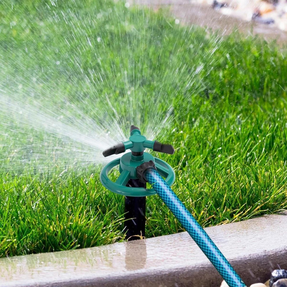 Small Disc Sprinkler 360 Degree Rotating Garden Sprayer Three Prong Spray view 5