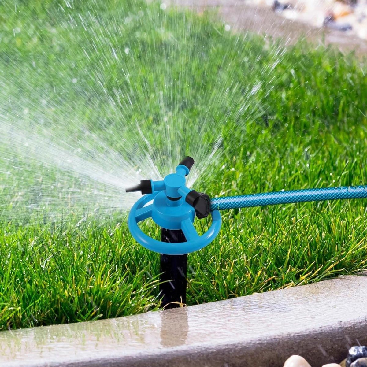 Small Disc Sprinkler 360 Degree Rotating Garden Sprayer Three Prong Spray view 12
