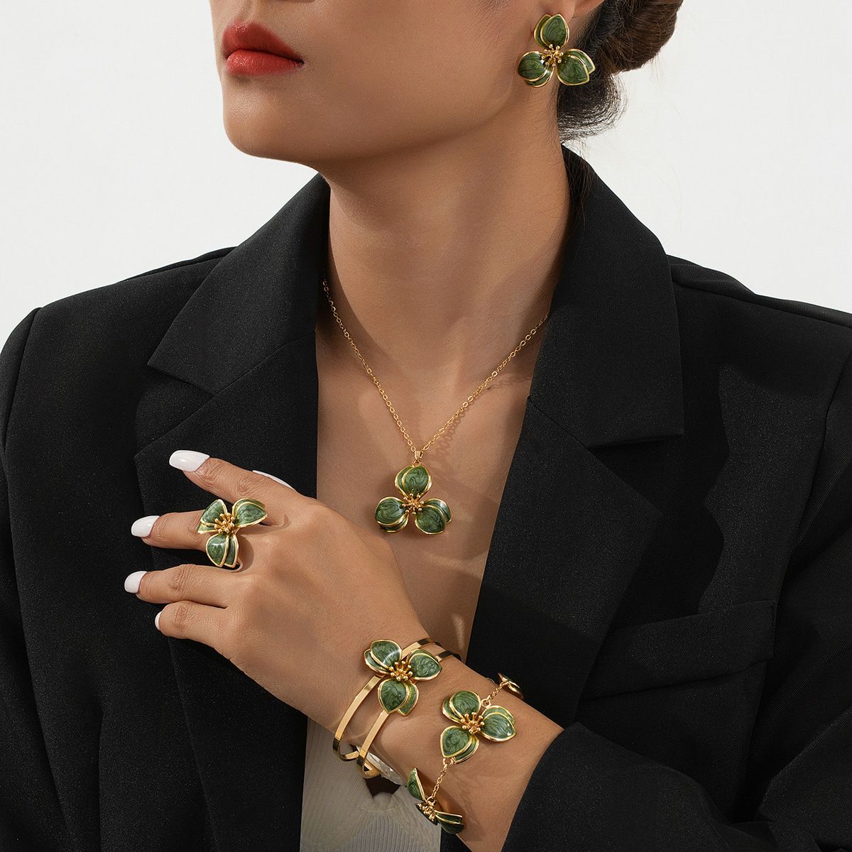 Green Floral Enamel Jewelry Set – Five-Piece Alloy Accessory Collection with